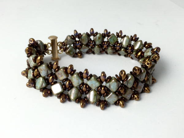 Simply Silky Bracelet | Class